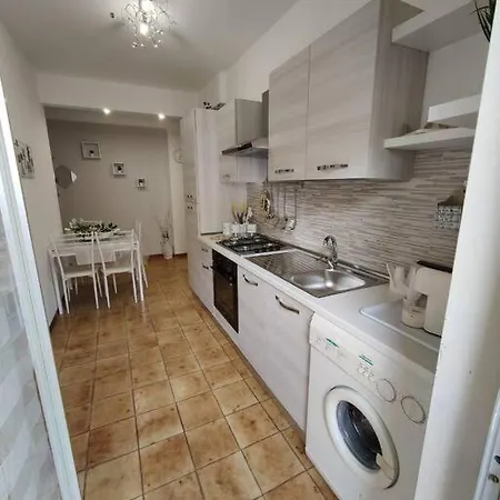 Da Nella 아파트 지아르디니낙소스